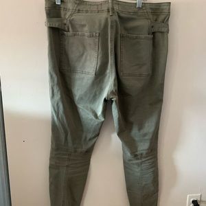 Green cargo pants